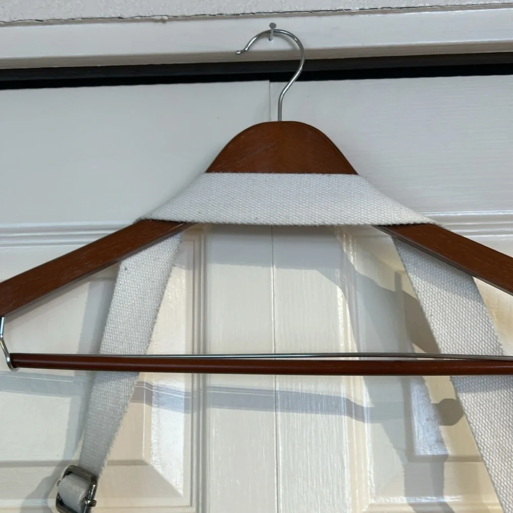 Dachee Laptop Bag Peonies with Dark Background - Picture 4 of 8